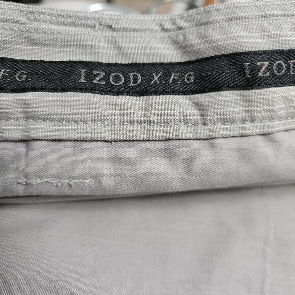 IZOD XFG Golf Shorts Mens Sz 42 Pockets, Logo, Comfortable Wear, Quick Dry Gray - Picture 9 of 13